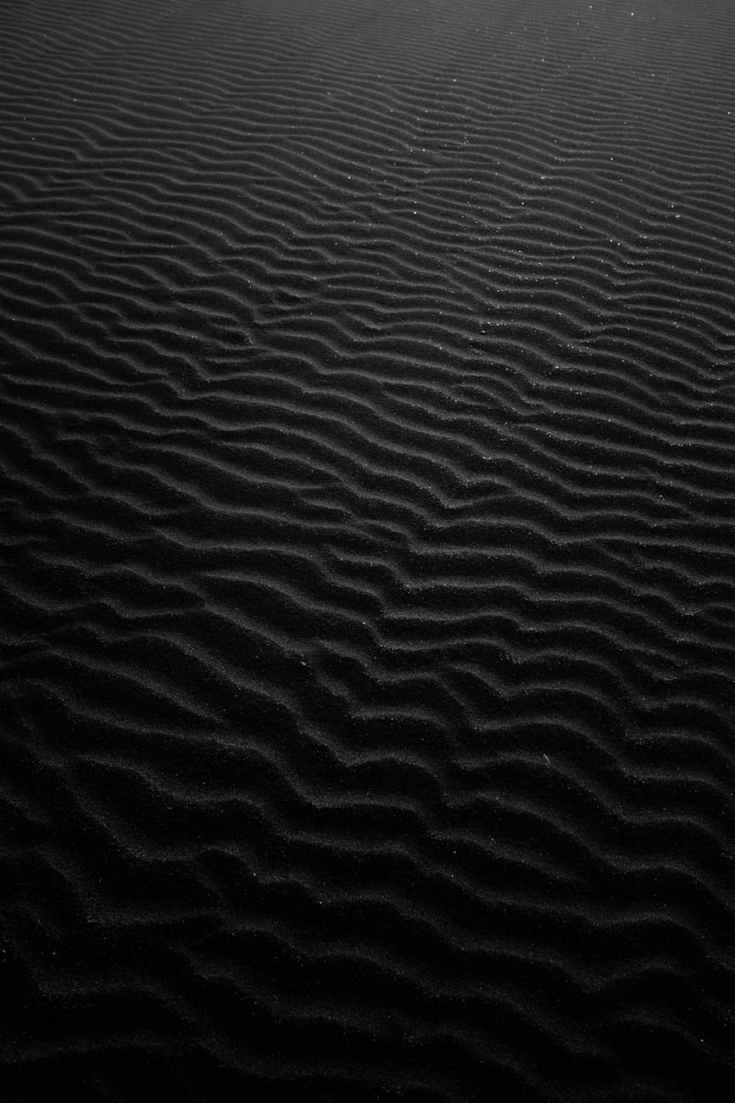wavy sand