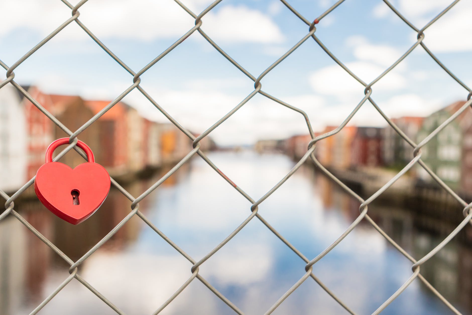 fence heart lock locked
